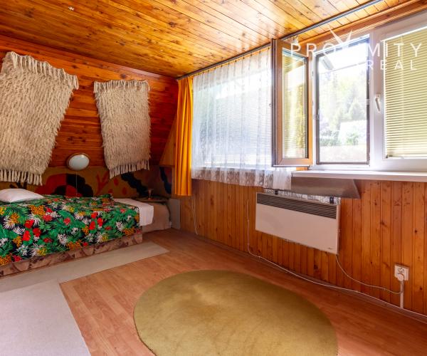 Celoročne obývateľná chata na predaj len 50m od vodnej nádrže Ružín