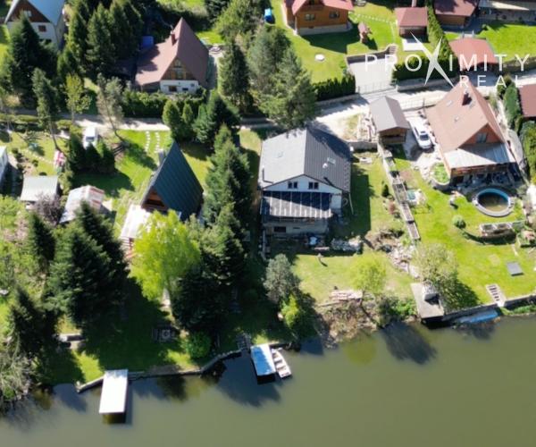 Celoročne obývateľná chata na predaj len 50m od vodnej nádrže Ružín