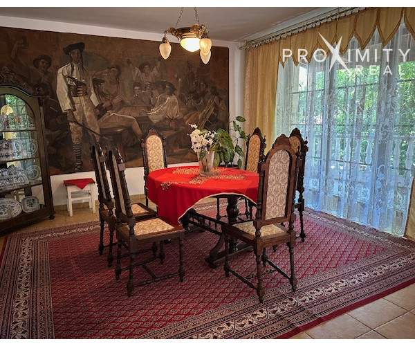 Priestranný dom vhodný na podnikanie  sídlo firmy