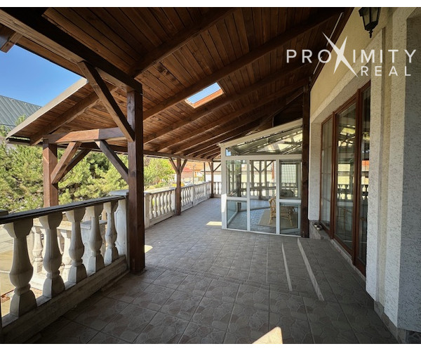 Priestranný dom vhodný na podnikanie  sídlo firmy