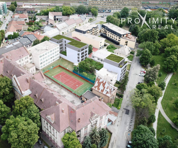 MESTSKÝ PARK - 4 izbový 171 m2 byt s priestranou terasou