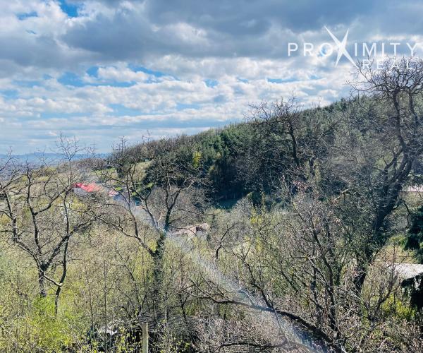 Krásna záhrada a chata s dychberúcim výhľadom – Červený breh, Košice