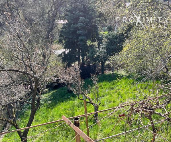 Krásna záhrada a chata s dychberúcim výhľadom – Červený breh, Košice