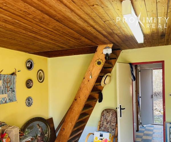 Mončí potok - Na predaj murovaná chata s rovinatým pozemkom – pokoj prírody na dosah mesta