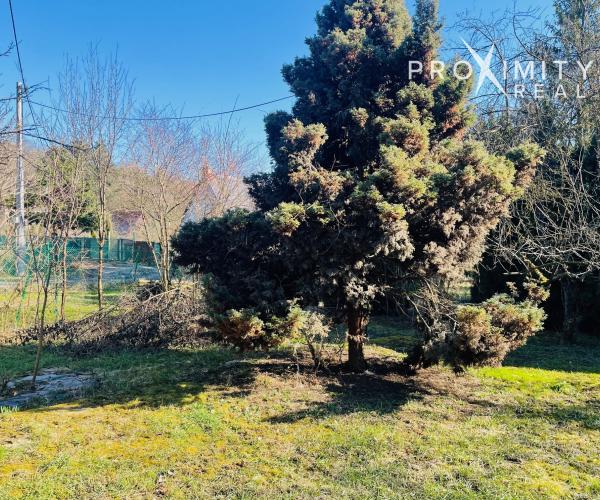 Mončí potok - Na predaj murovaná chata s rovinatým pozemkom – pokoj prírody na dosah mesta