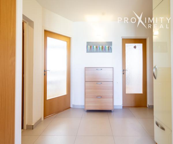 REZERVOVANÉ! Na predaj: Kompletne prerobený a zariadený 3-izbový byt na sídlisku Terasa v Košiciach