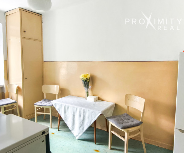 REZERVOVANÉ !Na predaj 2-izbový tehlový byt s jedinečnou atmosférou – Košice Juh, ul. Pri nemocnici