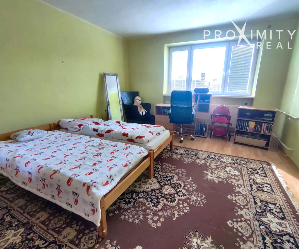 Priestranný dvojpodlažný rodinný dom s pozemkom 893 m² v Turni nad Bodvou