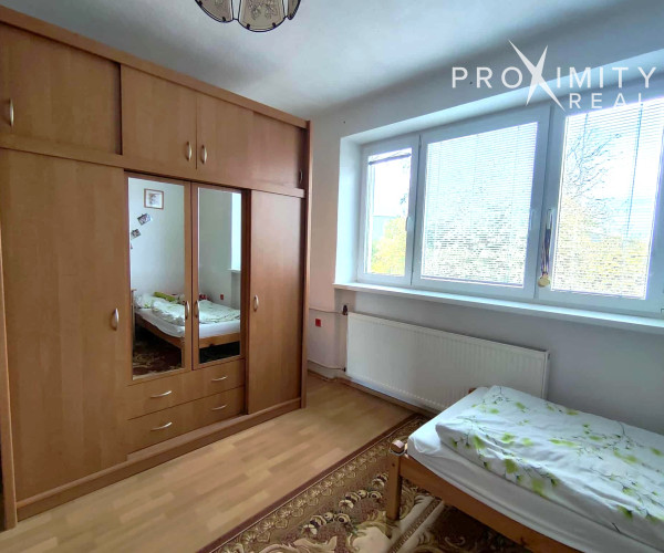 Priestranný dvojpodlažný rodinný dom s pozemkom 893 m² v Turni nad Bodvou