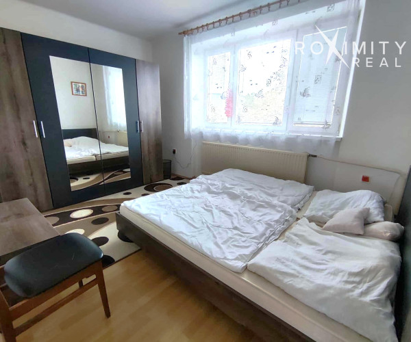 Priestranný dvojpodlažný rodinný dom s pozemkom 893 m² v Turni nad Bodvou