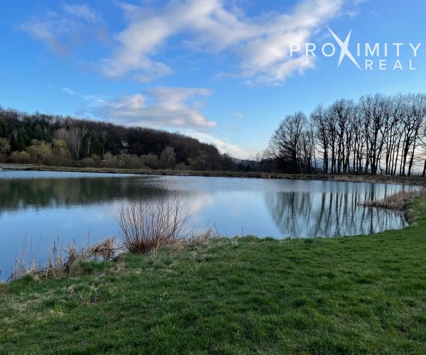 Útulná drevená chata pri jazere -Vyšná Kamenica