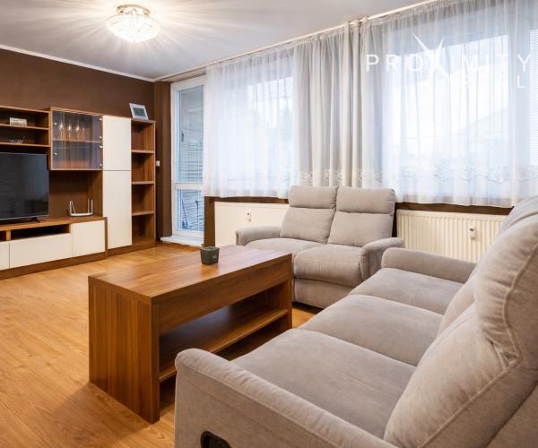 Pražský 3 izbový byt s loggiou na Jakobyho ul., Staré Mesto