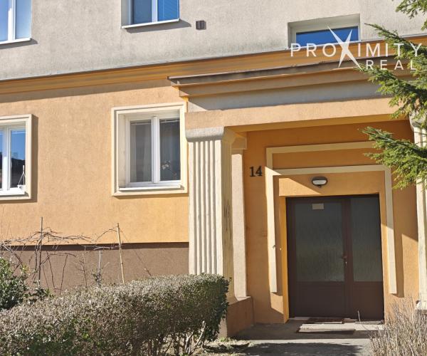 NADČASOVÝ SKVOST V SRDCI MALEJ PRAHY: 3-izbový tehlový byt - Zimná, Košice