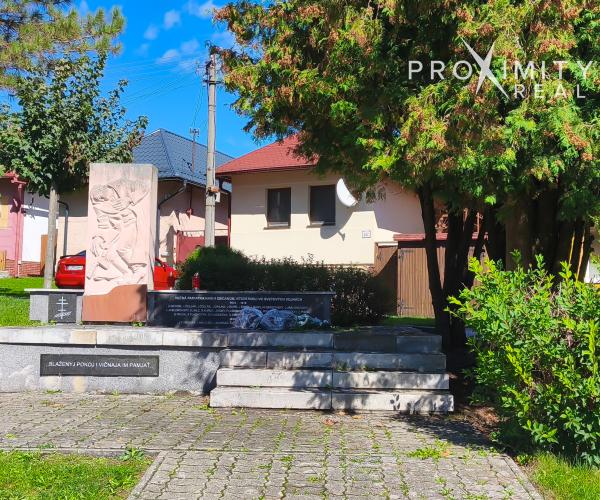 Na predaj priestranný gazdovský dom v obci Helcmanovce (okres Gelnica).