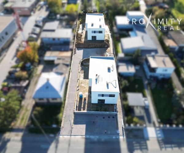 SKOLAUDOVANÉ-VILADOMY PEREŠ  3 izb. byt s vlastnou záhradou a 2xparkovanie