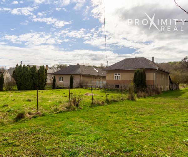 Nádherný gazdovský dom v obci Rešica