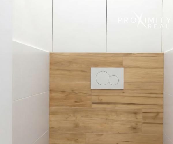 MODERNÉ BÝVANIE NA TERASE: 1,5 izb. byt s úplne novou rekonštrukciou