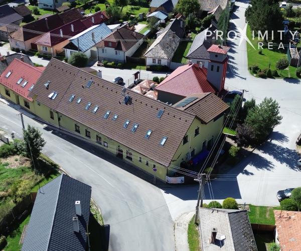 Krásny gazdovský dom v obci Helcmanovce