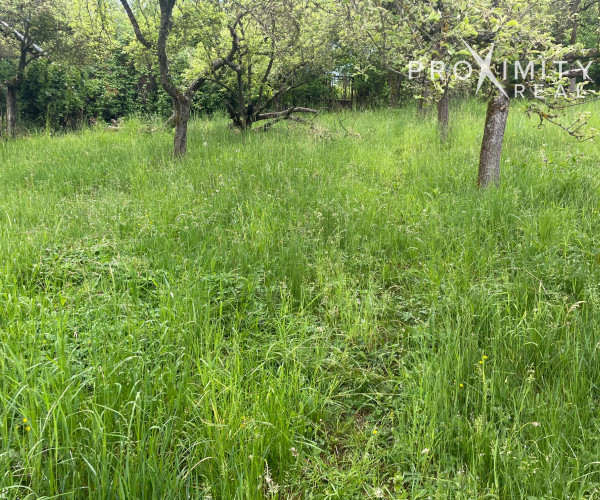 Na predaj  murovaná chatka s priestrannou záhradou (1251 m²)