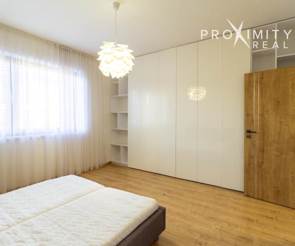 Rezidencia Mestský park - 3izb. byt, kompletne zariadený, garážové státie, Ihneď voľný