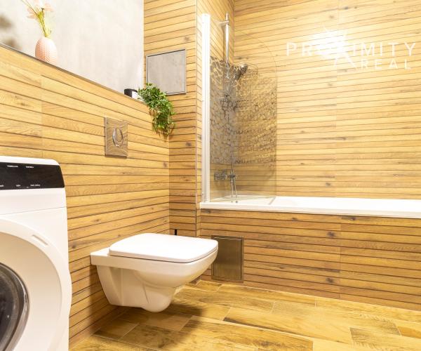 Residence Mestsky park - 3 rooms apartment, fully furnished, garage parking, Immediately free