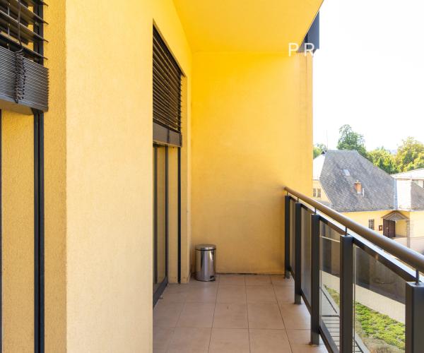 Residence Mestsky park - 3 rooms apartment, fully furnished, garage parking, Immediately free