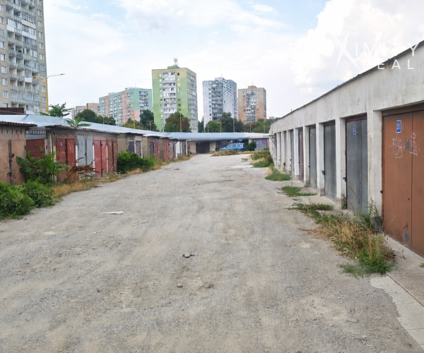 Murovaná garáž 19 m² na Jantárovej ulici – Košice – Juh