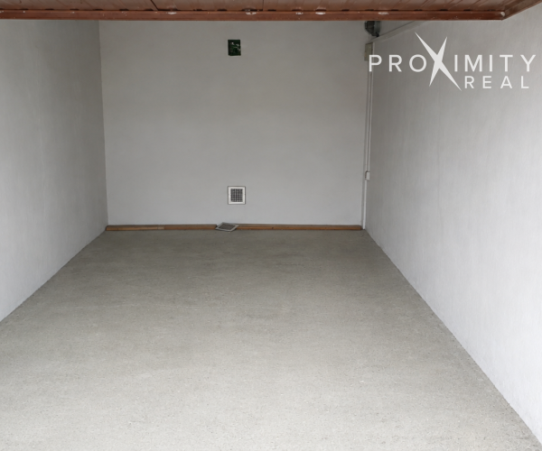 Murovaná garáž 19 m² na Jantárovej ulici – Košice – Juh