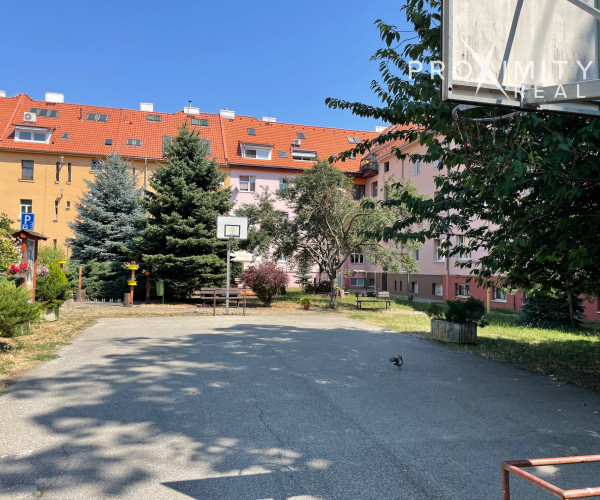 Na prenájom zrekonštruovaný 2-izb. byt - Jarná ulica, Košice