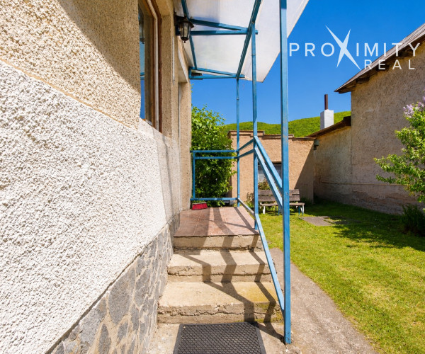 Rodinný dom s pozemkom 1 846 m² a skvelým potenciálom - Skároš