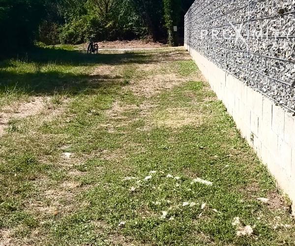 Predaj slnečného, rovinatého pozemku- záhrada 800 m² – Byster (Sady nad Torysou)