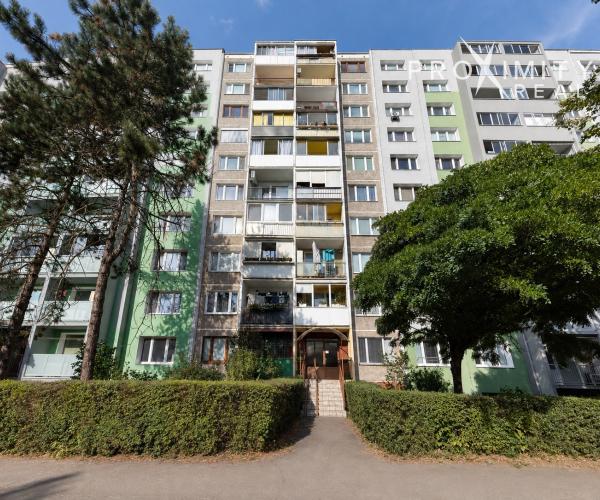 Kompletne prerobený a zariadený 3-izbový byt so zasklenou loggiou - Donská ulica, Košice – Nad jazerom