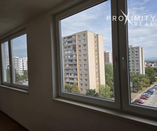 Na predaj 1,5-izbový byt po kompletnej rekonštrukcii, 6m balkón, Zombova - KVP