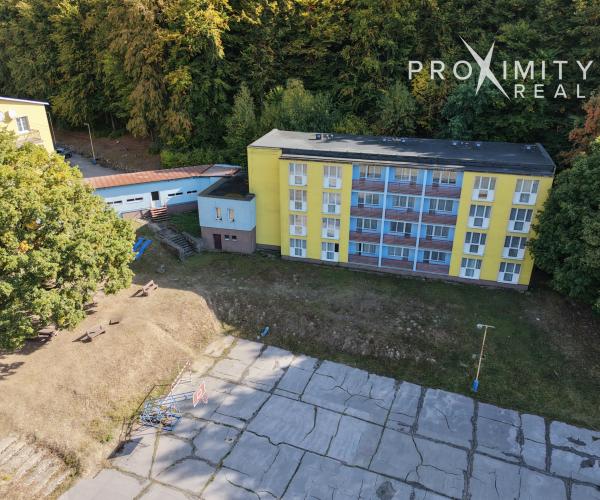 🌲 INVESTIČNÁ PRÍLEŽITOSŤ: Kompletne zabehnuté rekreačné zariadenie s wellness a športovým areálom – Zlatá Idka