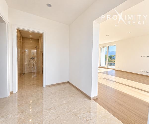 Moderný Rodinný SMARTHOME - ČAŇA