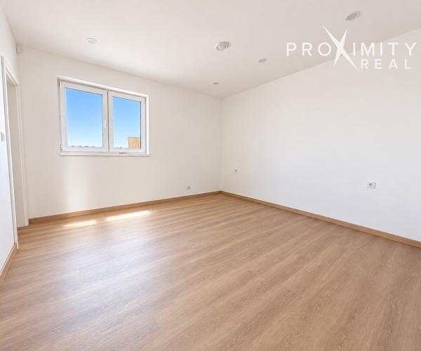Moderný Rodinný SMARTHOME - ČAŇA