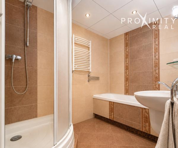3 izbový byt s vaňou aj sprchovým kútom, 67m2, Nad Jazerom