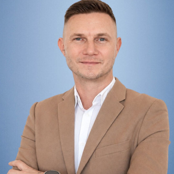  Jozef Slama 